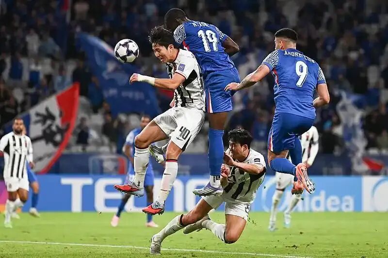 两城获胜, 踢亚冠, 主攻 两城获胜, 踢亚冠, 主攻